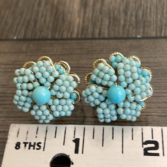 Vintage Japan Blue Flower Seed Bead Screw Back Clip Earrings - Picture 10 of 14